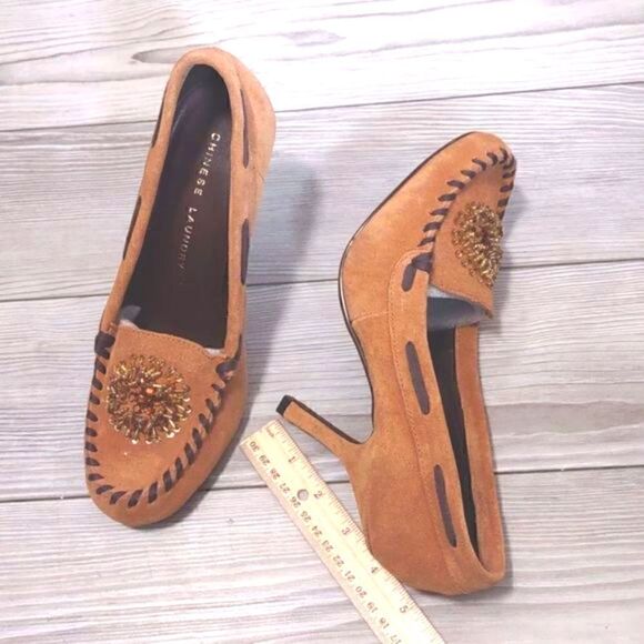 (12-3512)โ ๐ฅ3/$20๐ฅ Chinese Laundry Stone Suede Cammie Pump Sz 8.5 - Picture 4 of 10